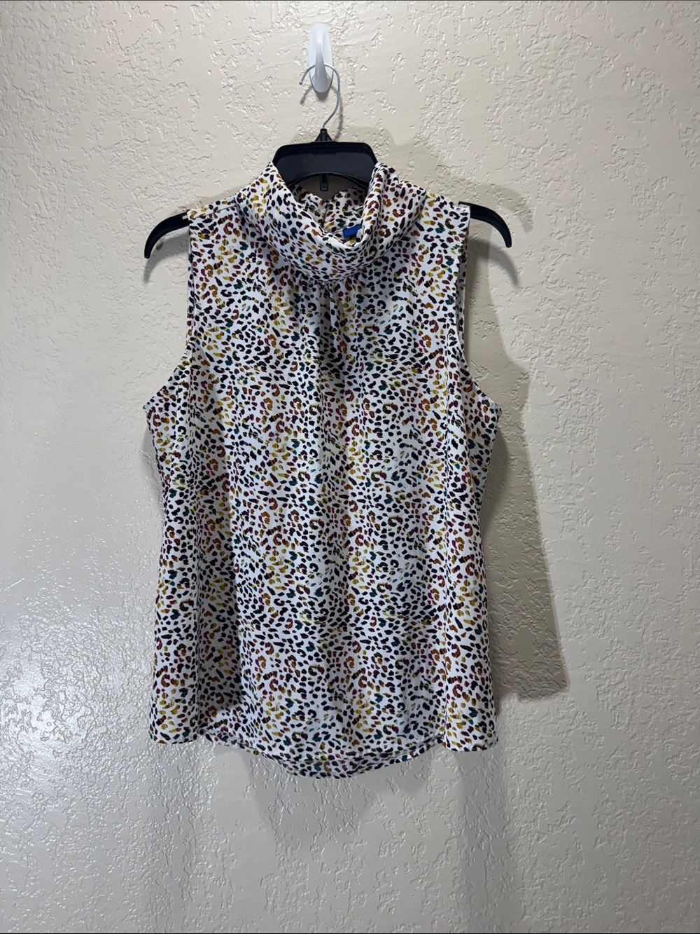 APT. 9 Women’s Large Sleeveless Cowl Neck Animal Print Blouse Top L